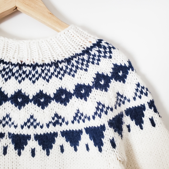 Vintage Handknit Blue & White Fair Isle Sweater Size X-Small - Medium - Picture 3 of 8